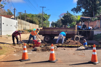 Prefeitura de Amambai interdita trecho da Rua José Pereira Machado para manutenção em boca de dragão