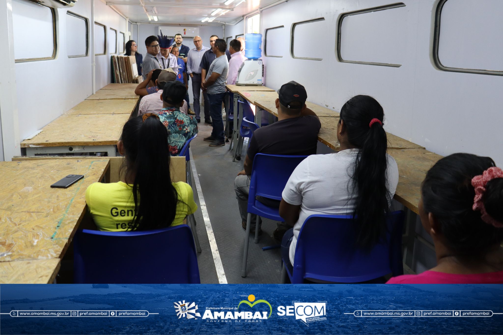 Alunos do Pré II do CEI Deborah Quinzani recebem certificados de conclusão da Educação Infantil