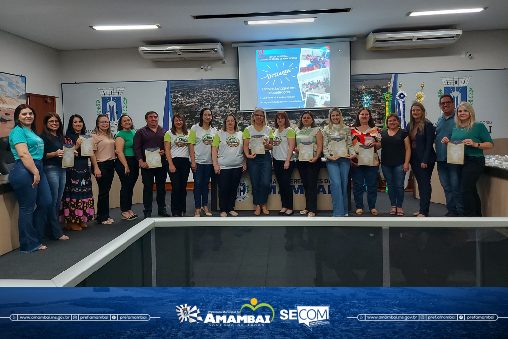 Em solenidade, Escola Municipal Marlene Vilarinho agradece por destaque estadual em alfabetização