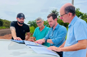 Prefeito acompanha projeto de recapeamento da MS-156 e destaca construção de ciclovia em Amambai