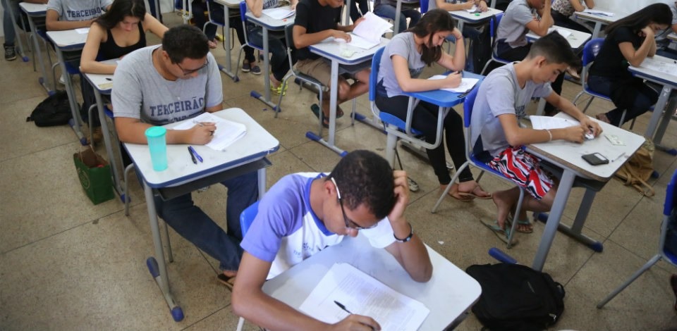 Alimentação equilibrada ajuda na preparação para o Enem