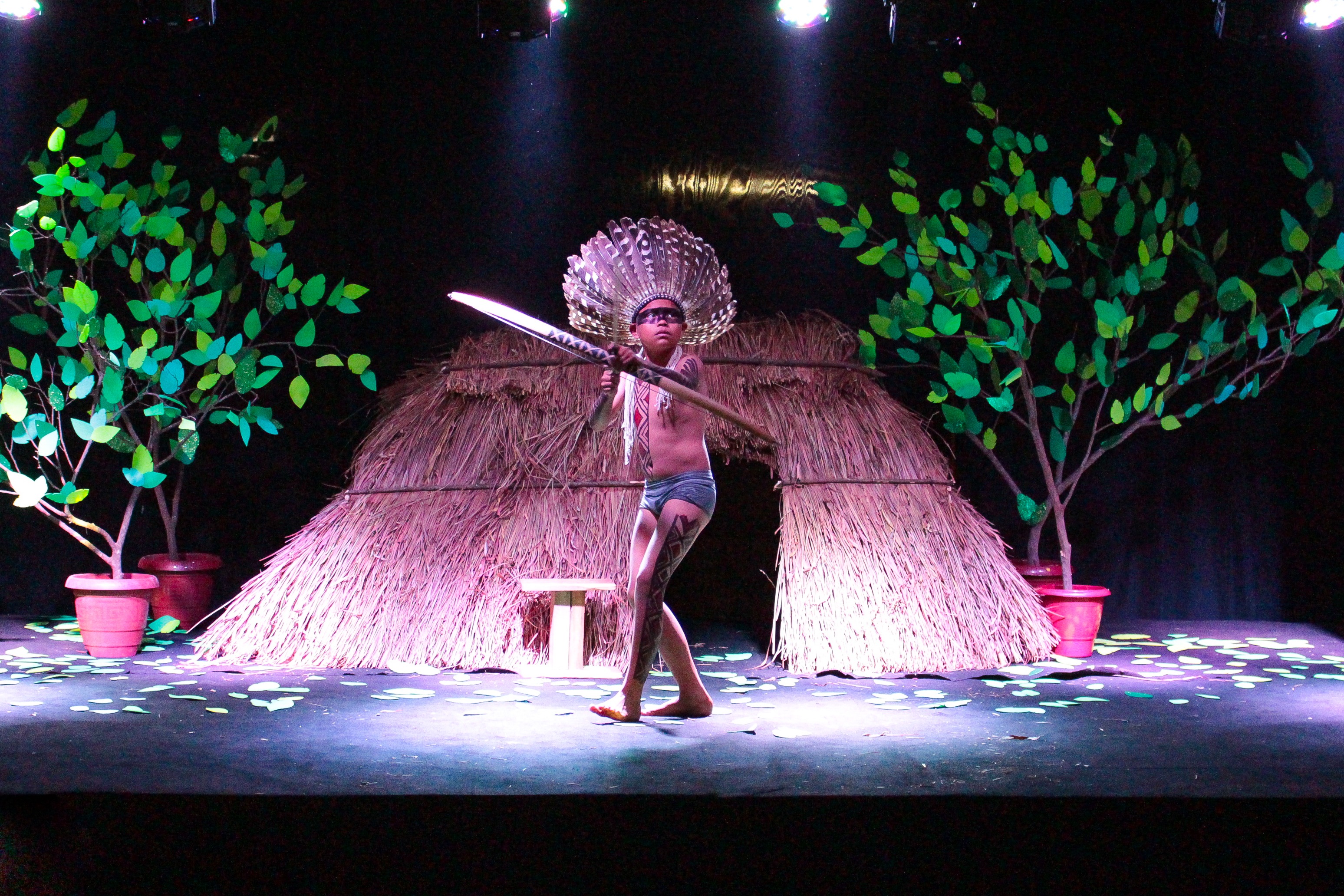 SMAS e SEDESC oferecem curso de dança e teatro para pessoas em situação social de vulnerabilidade