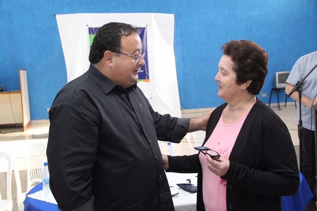 Prefeitura entrega 114 óculos gratuitamente para a população