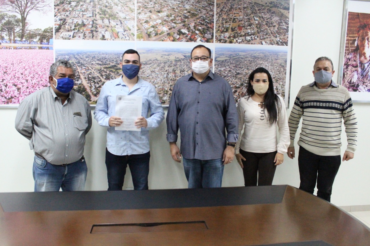 Prefeitura Municipal empossa 18 novos servidores aprovados em Concurso Público