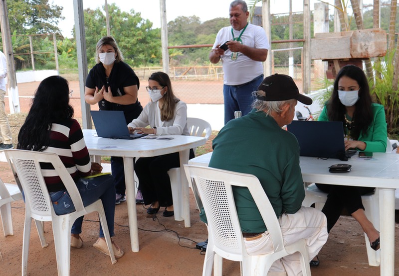 38 pessoas receberam atendimento da Van dos Direitos em Amambai