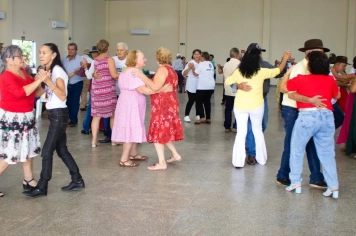 Prefeitura de Amambai inicia Baile do Conviver 2026 em novo espaço climatizado