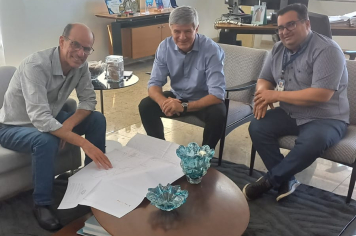 Em Campo Grande, prefeito participa de reunião na Sanesul e reforça demandas de Amambai