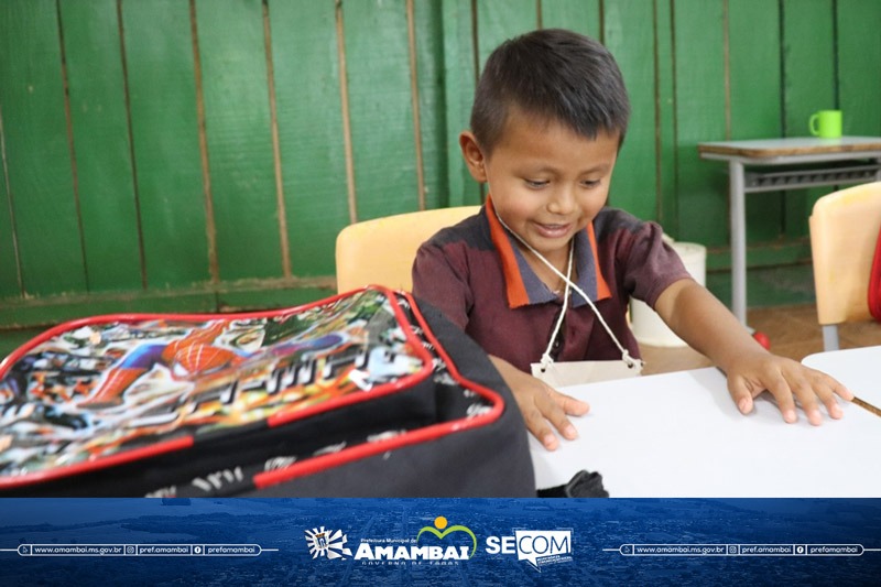 Escolas municipais recebem alunos com entusiasmo no início do Ano Letivo 2023