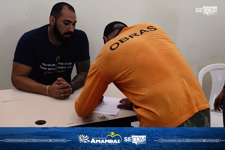 Prefeitura de Amambai entrega kits alimentares a trabalhadores do Renda Cidadã