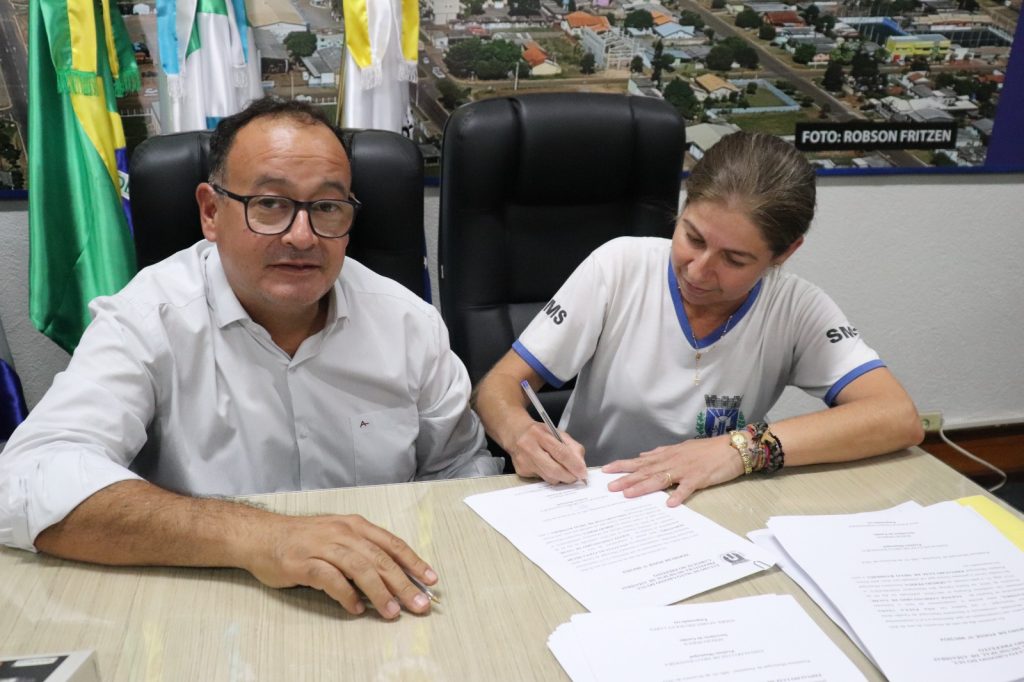 Posse marca mudança de agentes de saúde e combate a endemias ao regime estatutário em Amambai