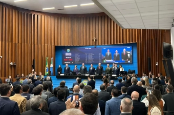 Prefeitura de Amambai prestigia abertura do ano legislativo em Campo Grande
