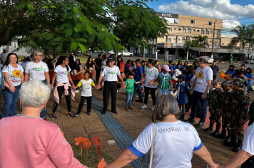 Amambai se une em Caminhada do Maio Laranja e diz não ao abuso infantil