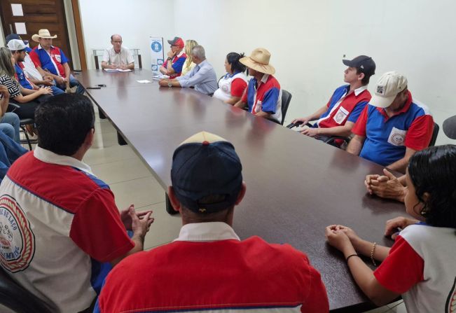 Prefeitura e Clube de Laço União alinham eventos culturais e esportivos