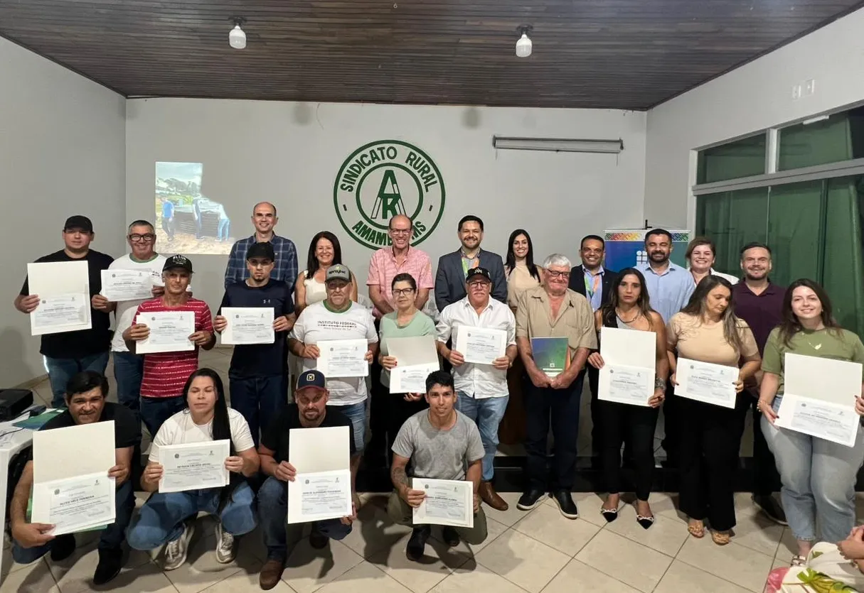 IFMS Polo Amambai realiza cerimônia de certificação do curso de piscicultores