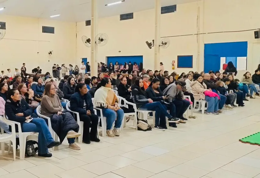 Centro da Juventude realiza evento especial em homenagem ao Dia das Mães em Amambai