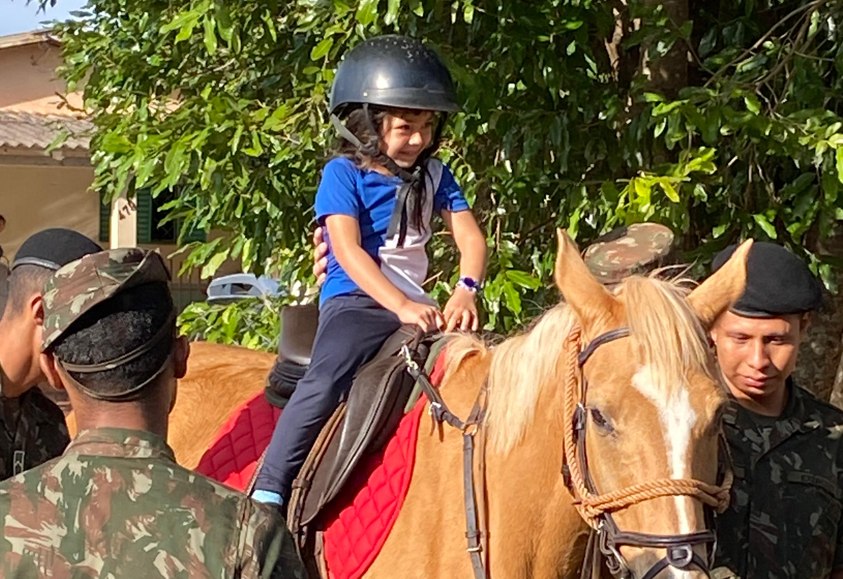 Maio foi mês de encantamento nas escolas de Amambai