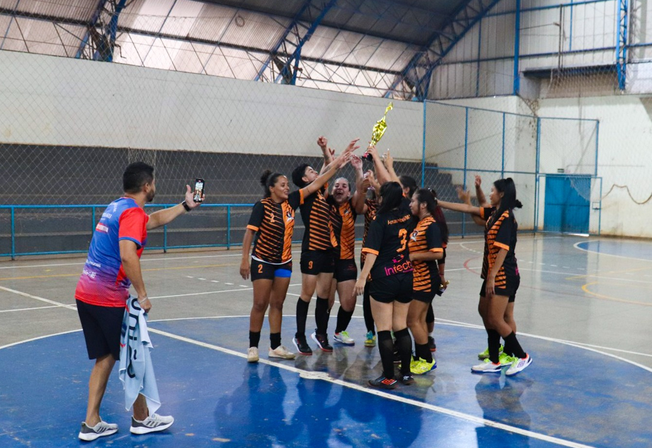 Torneio Especial destaca o talento e a força do esporte feminino em Amambai