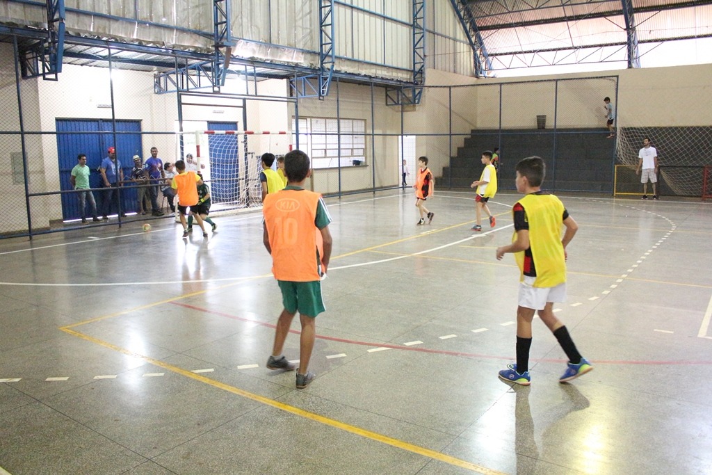 Matrículas para Escolinha de Futsal estão abertas em Amambai