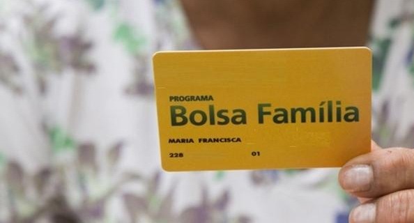 Secretaria de Assistência Social informa usuários do Bolsa Família sobre Auxílio Emergencial