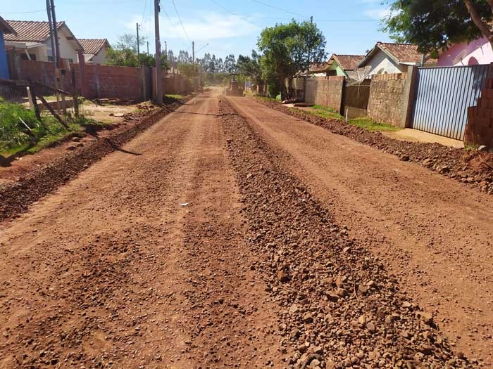 Prefeitura de Amambai acelera obras de pavimentação asfáltica do Residencial Nhu Verá