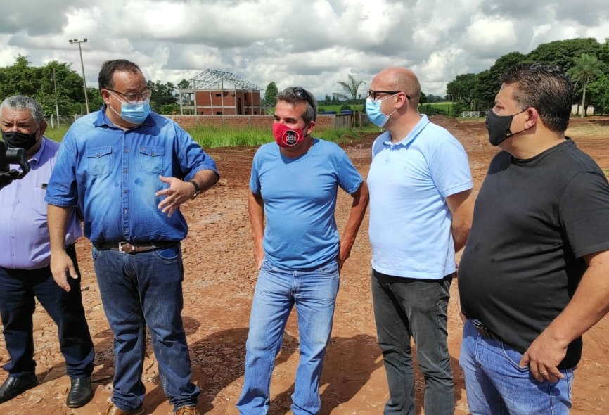 Em live, Dr. Bandeira anuncia que bancada federal está garantindo recursos para drenagem na região da Sbarros