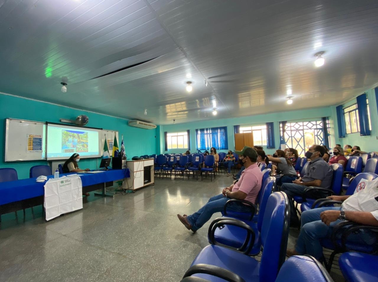 SENAR realizou capacitação sobre Feira Segura para agricultores familiares de Amambai