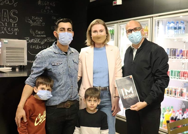 Espaço físico da I’M Burger foi inaugurado nesta sexta-feira em Amambai