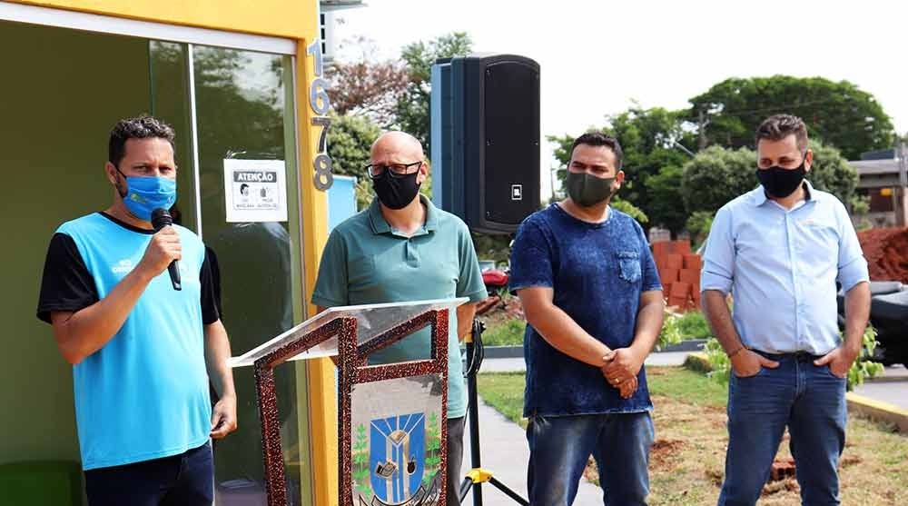 Com a presença de amigos e autoridades, Walter Vicente Ferreira inaugurou Escola Holística WF em Amambai nesta quinta