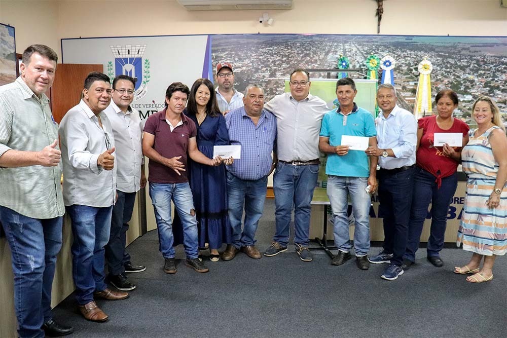 Em Amambai, 165 beneficiários do programa Mais Social receberam seus cartões nesta sexta-feira