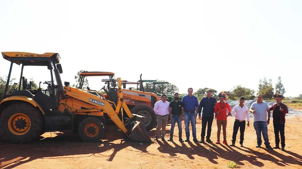 Comunidades indígenas de Amambai recebem calcário para correção do solo