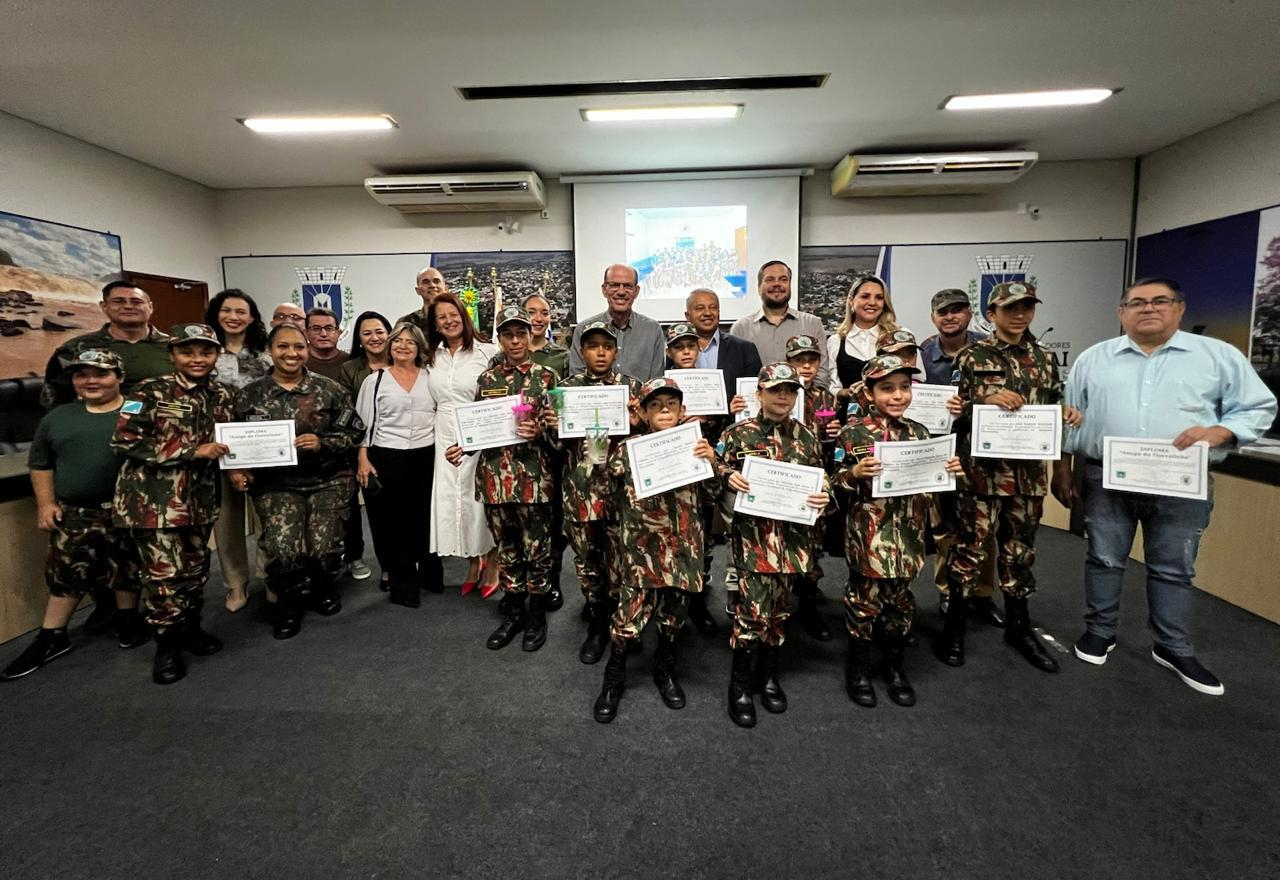 Formatura do Projeto Florestinha celebra promoção de alunos e compromisso com o meio ambiente