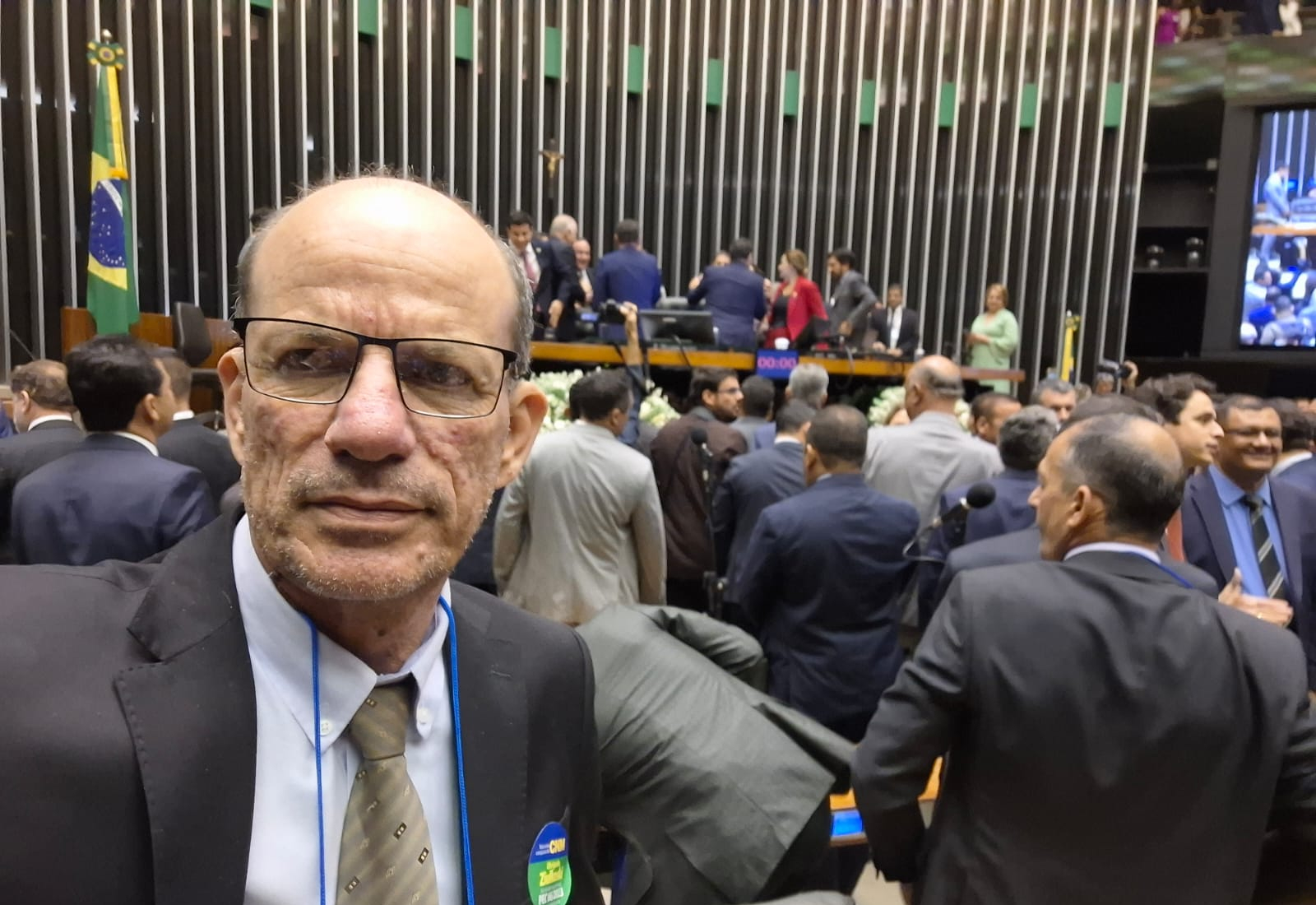 Prefeito Sérgio Barbosa acompanha promulgação da PEC dos Precatórios em Brasília