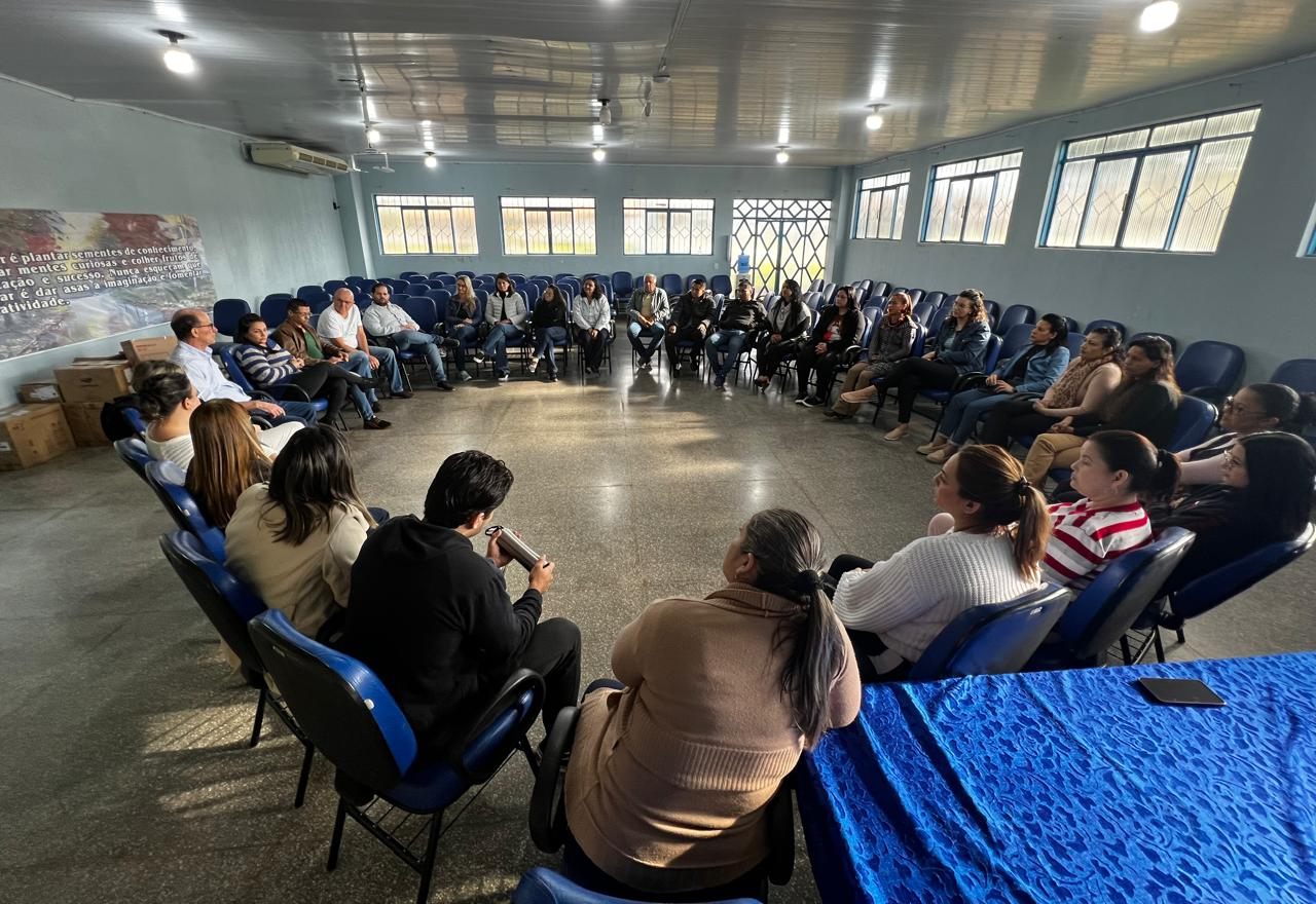 Rosemeire Charão assume como secretária municipal de Educação em Amambai