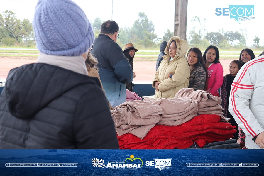 Prefeitura de Amambai distribui cobertores para aldeias enfrentarem baixas temperaturas