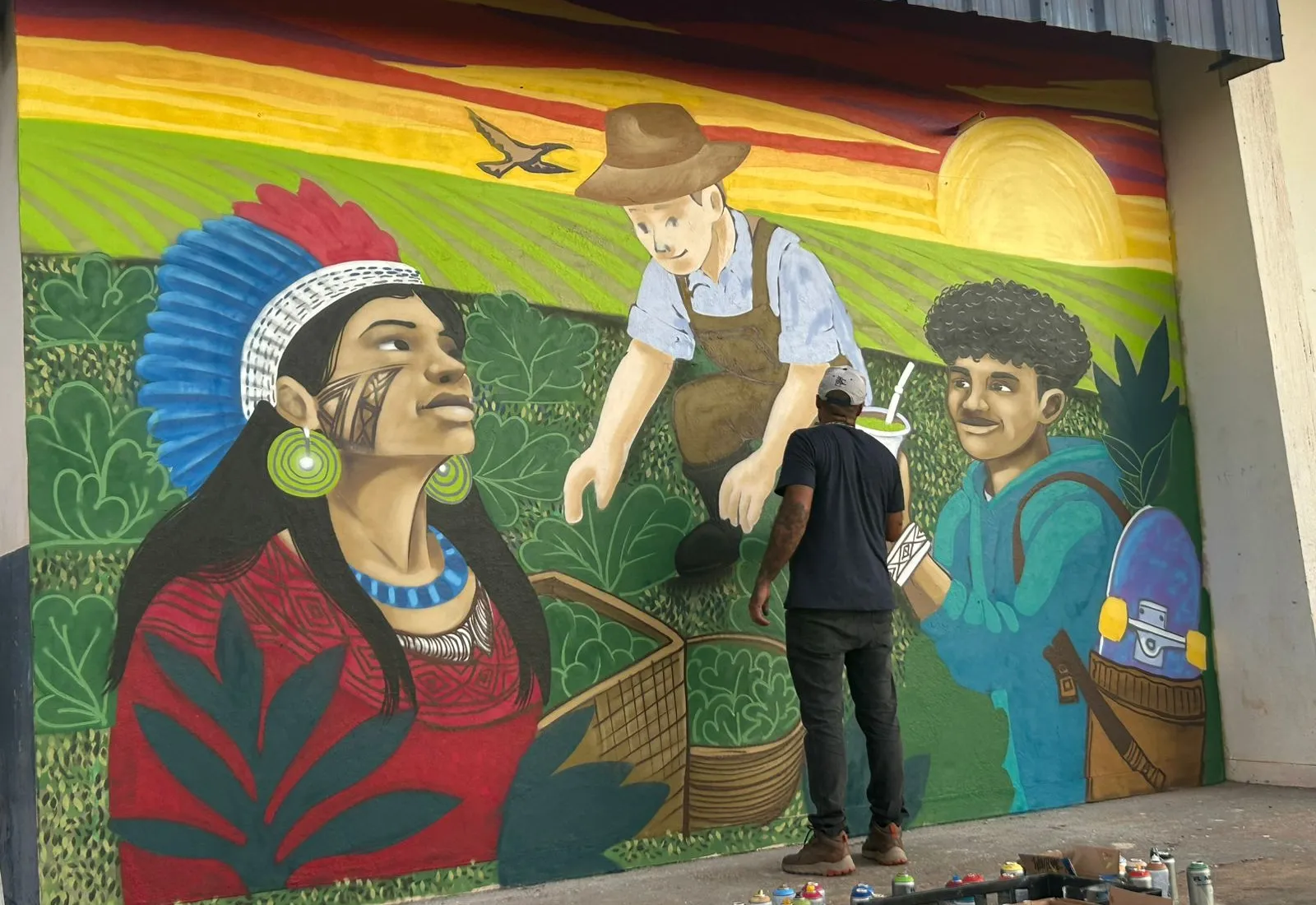 Entre arte, cor e ideias, parede ganha vida no Ginásio Flávio Derzi