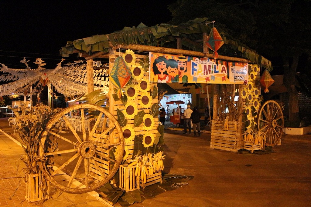 Arraial da Família encantou e encheu de alegria quem prestigiou a primeira noite de festa