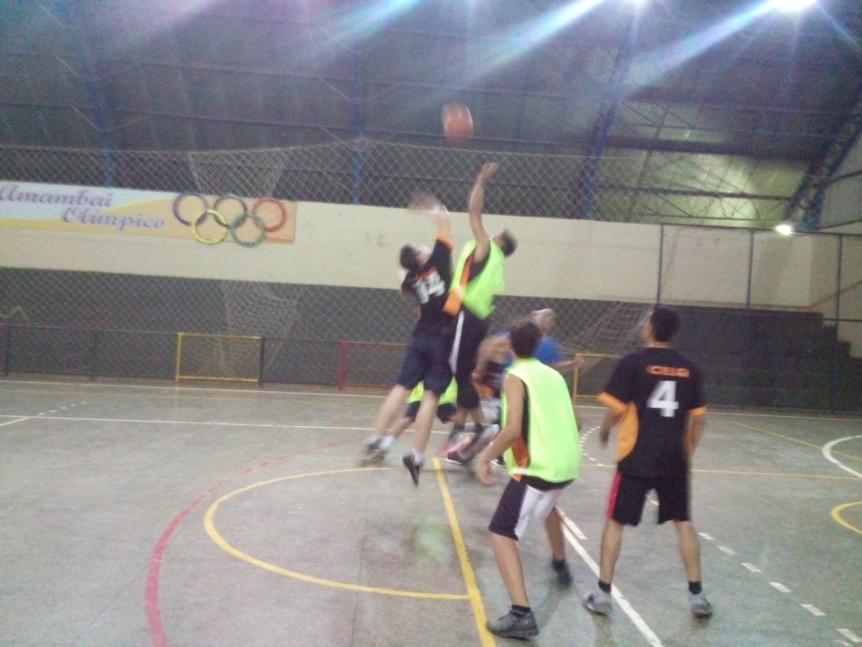 SEDESC realiza campeonato de Trinca de Basquete