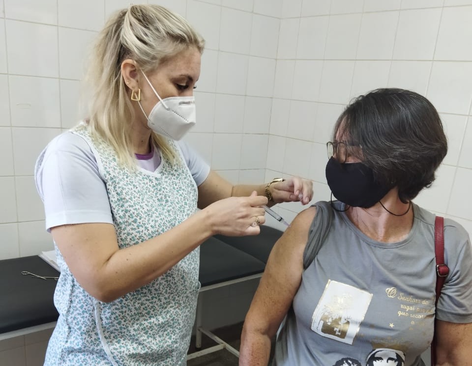 Secretaria de Saúde realiza vacinação no Assentamento Guanabara