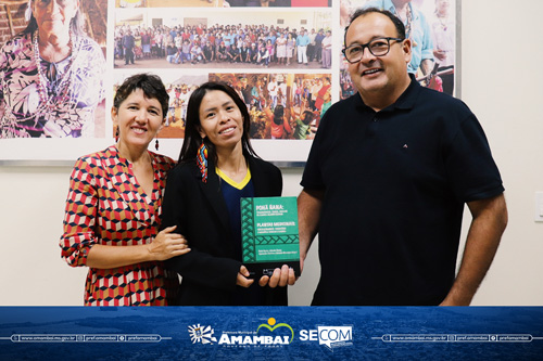 Indígena, professora amambaiense é organizadora de livro produzido por pesquisadores da Fiocruz