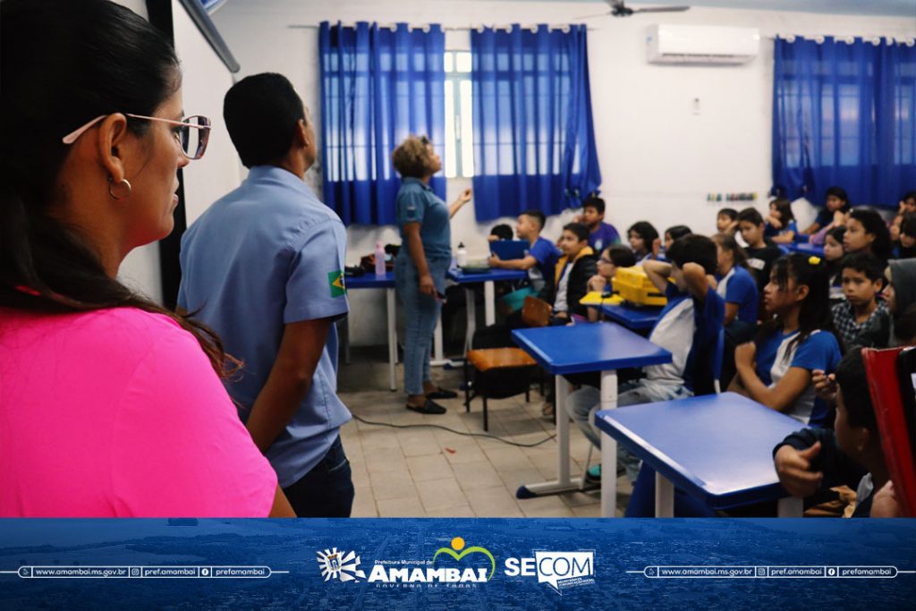 Escola Municipal Antônio Pinto da Silva recebe palestra educativa sobre a preservação da Água