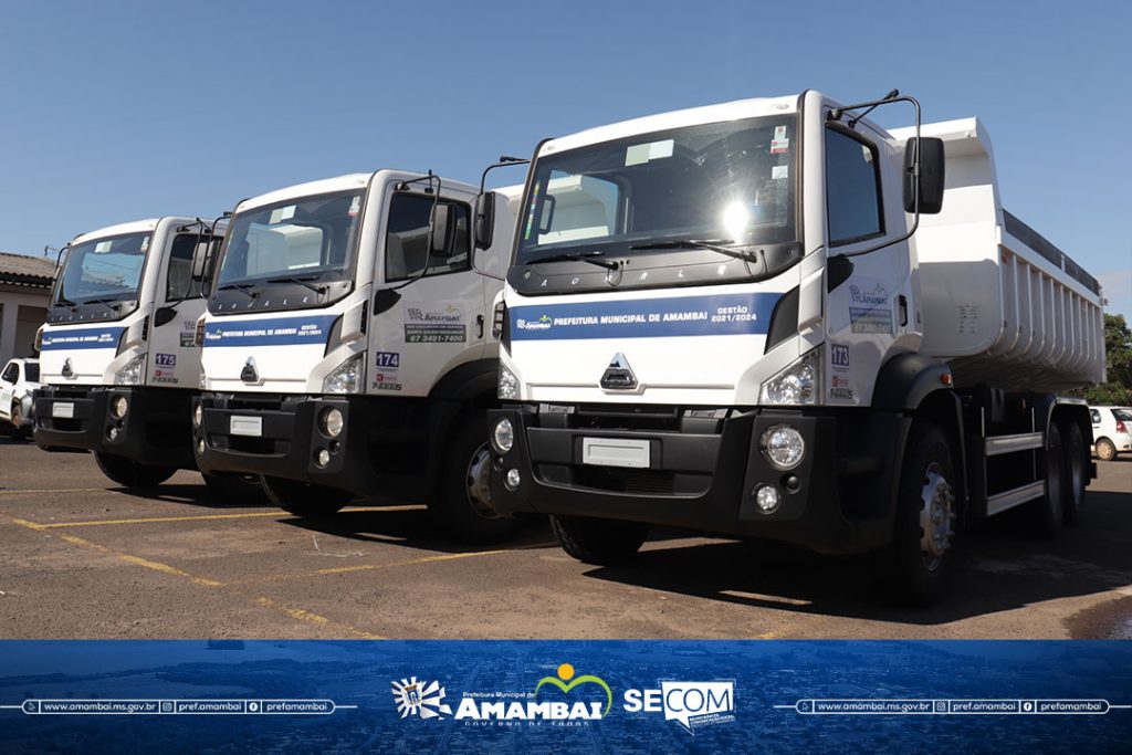 Prefeitura de Amambai adquire três novos caminhões para a frota municipal