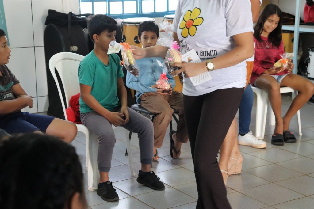 Faça Bonito: Assistência Social realizou palestra educativa para atendidos pelo Serviço de Convivência e Fortalecimento de Vínculos em Amambai