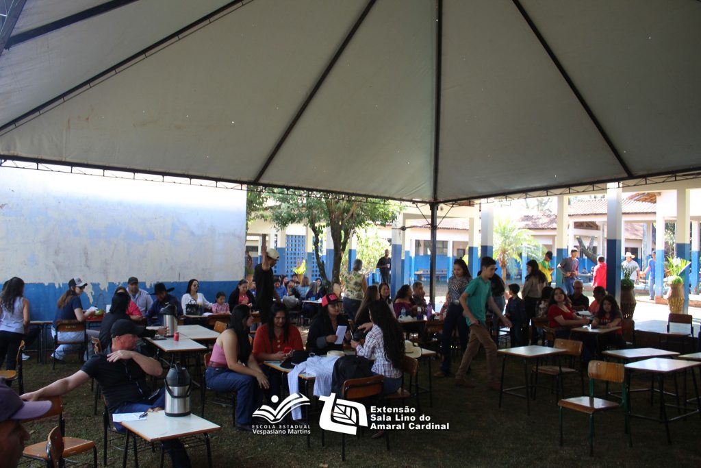 Comunidade escolar da Extensão Sala Lino Amaral Cardinal realiza o 1º Festival Country