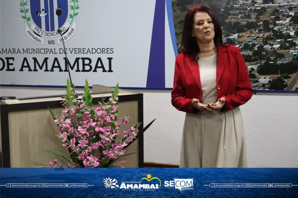Educadores destaques de Amambai são homenageados na Sessão Solene “Professora Viviane Scalon Fachin”