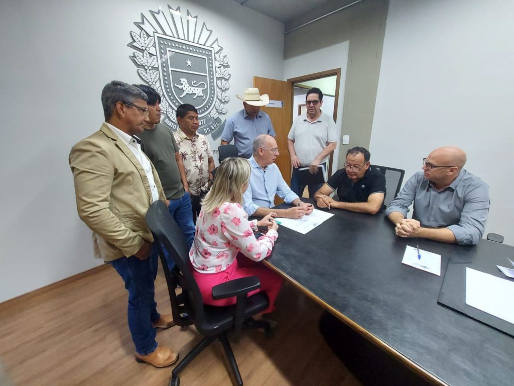 Direto de Campo Grande, Prefeito Bandeira anuncia obra crucial de drenagem para combater inundações na região central do município