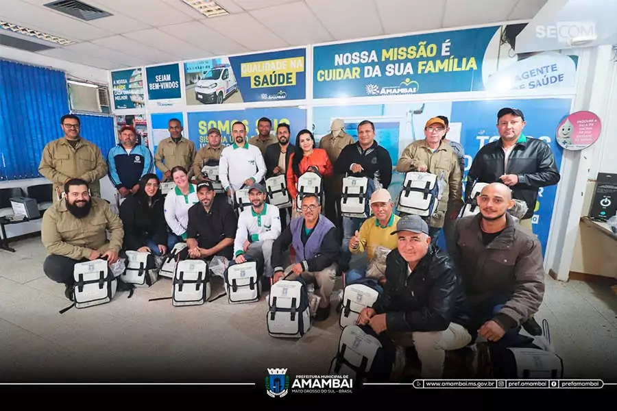 Prefeitura de Amambai entrega EPIs, uniformes, mochilas e equipamentos aos agentes de endemias do município