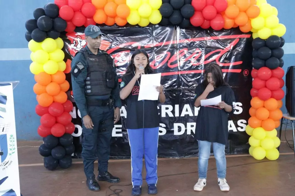 Polícia Militar e Prefeitura de Amambai realizam a 30ª Formatura do PROERD na Aldeia Amambai